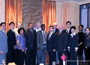 장재형 목사와 국제 목회자·리더들이 함께한 그룹 사진